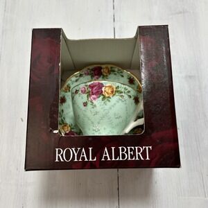 Royal Albert Mint Green Rose Teacup and Saucer Set Collector's Box 2002 1505